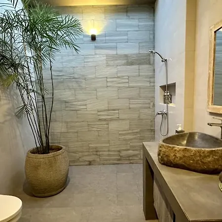 Pandan Villas Selong Belanak Exterior photo